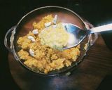 A picture of step 4 of Moong Dal Halwa.
