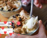 Foto langkah ke 8 dari resep Klapertart unbake dengan kelapa kw.