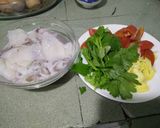 Hình bước làm 1 của món Mực xào thơm cà