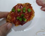 A picture of step 4 of Crispy chicken pizza.
