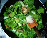 Foto langkah ke 9 dari resep Tumis Pokcoy dan Udang.