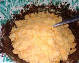 Foto langkah ke 2 dari resep Choocolate Cornflakes.