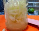 Foto langkah ke 2 dari resep Mexican Pickled Onion.