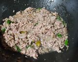 A picture of step 6 of Qeema Hari Mirch.