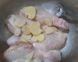 Foto langkah ke 4 dari resep Ayam kukus jahe.
