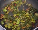 Foto langkah ke 5 dari resep Cumi Asin Petai Sambal Hijau.