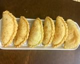 A picture of step 7 of Gujiya.