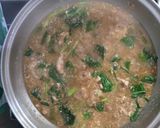 A picture of step 9 of Stir-Fried Noodles with Marinated Pork.