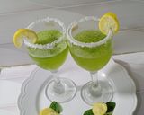 A picture of step 2 of Spanish Margarita.
