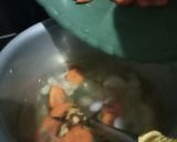 Foto langkah ke 3 dari resep Bening Bayem Wortel (Sayur Kunci).