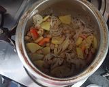 A picture of step 1 of Punjabi Pulao.