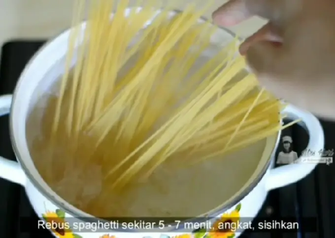 Langkah-langkah untuk membuat Resep Spaghetti Carbonara ala Rumahan