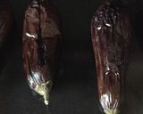 A picture of step 1 of Begun Pora/roasted aubergine/ baingan bhartha.