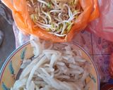 Foto langkah ke 1 dari resep Mi sagu goreng.