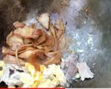 (Video inside) Thai Pad see ew recipe step 5 photo