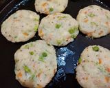 A picture of step 7 of Healthy Daliya Patties in less oil.