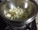 A picture of step 1 of Paan chocolate.