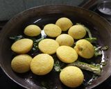 A picture of step 3 of Rukhi Dhokla.