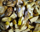Foto langkah ke 5 dari resep Tahu Jamur Masak ala Bistik.