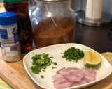 รูปขั้นตอนการทำที่ 3 ของ ลาบหมูที่เน้นหนังไม่เน้นเนื้อหมู