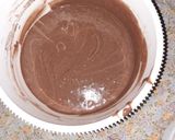 Foto langkah ke 3 dari resep Bolu Ketan Hitam Coklat Keju Lembut.