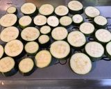Une image de l'étape 3 de Courgettes grillées aux épices et citron (recette plancha).
