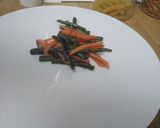 Foto del paso 9 de la receta: Lubina con verduras salteadas