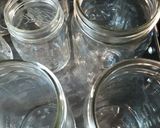 A picture of step 1 of Preserved Plums.