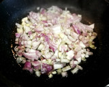Foto del paso 4 de la receta: Alubia con costillas de cerdo en salsa shiitake a Scotch Whisky
