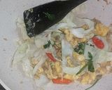 Foto langkah ke 5 dari resep 194. Mie Goreng Jawa.