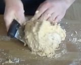 A picture of step 5 of Hot cross buns.