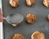 Foto langkah ke 4 dari resep Choco Chips Almond Cookies, gluten free.