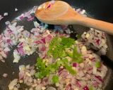 Foto del paso 1 de la receta: Pasta con salsa de champiñones, jamón, tocino y crema agria