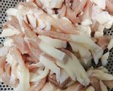 Hình bước làm 1 của món Thịt Heo Xào Mắm Ruốc