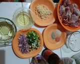 Foto langkah ke 1 dari resep Wonton Soup / Sup Pangsit Ayam.