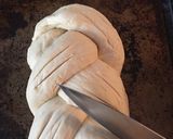 A picture of step 18 of Franks Heavenly Braided Bread.