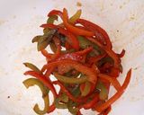 Könnyed, töltött tortilla lapok🌯 recept fázis 2 fotója