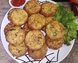 Foto langkah ke 9 dari resep Omelet Mie n Sosis Or Noodle n Sausage Omelette.