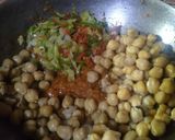 A picture of step 3 of Mix veg Chole.