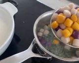 A picture of step 2 of Thai Glutenous Rice Ball - Bua Loy.
