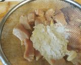 Foto del paso 2 de la receta: Masas de cerdo fritas