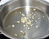 Foto del paso 1 de la receta: Pollo en salsa