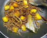 A picture of step 2 of Sangri Curry.