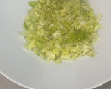 Foto del paso 5 de la receta: Ensalada de langostinos con salsa rosa
