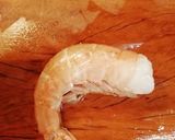 Foto del paso 2 de la receta: Rabas y langostinos empanados