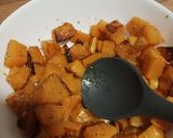 Foto del paso 2 de la receta: Raviolis rellenos de calabaza con crema de grana padano