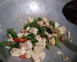 Foto langkah ke 2 dari resep Sayur Lombok Ijo Pindang Tongkol.