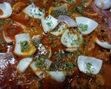 A picture of step 6 of Chicken do pyaza.
