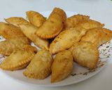 मावा गुजिया (mawa gujiya recipe in Hindi) रेसिपी चरण 6 फोटो