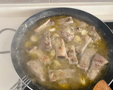 Foto del paso 2 de la receta: Costillas de cerdo en salsa